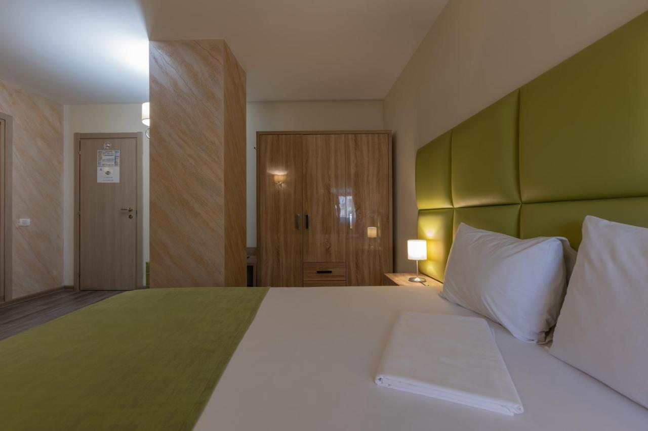 Hotel Corvaris 부쿠레슈티 외부 사진