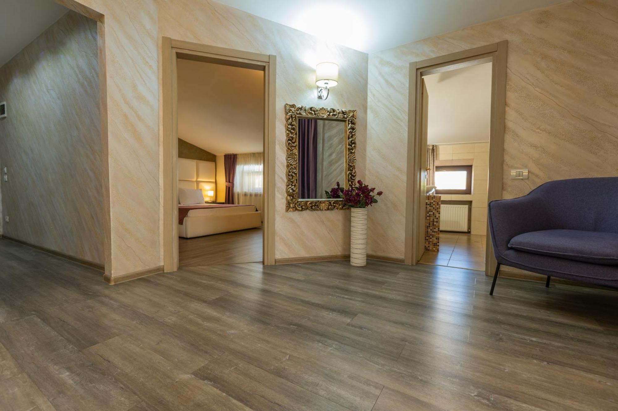 Hotel Corvaris 부쿠레슈티 외부 사진